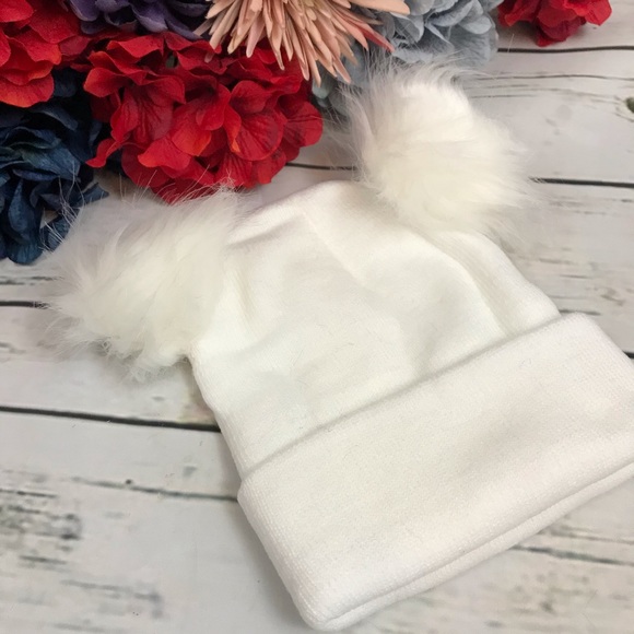 Warm Knitted Beanie with Double Faux Fur Pom Pom - Picture 6 of 8